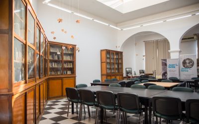 La sala de lectura de la Biblioteca Provincial ahora cuenta con mobiliario nuevo