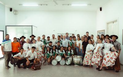 Con una delegación de artistas se presentaron oficialmente las fiestas populares de San José de Feliciano