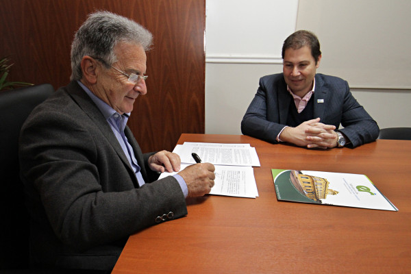 La provincia rubricó un convenio con la Facultad de Ingeniería de la UNER