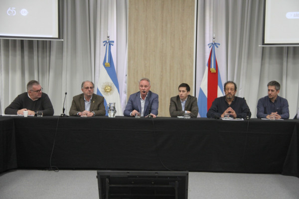 Entre Ríos impulsa un plan integral de desarrollo logístico junto al plan de infraestructura provincial anunciado por el gobernador