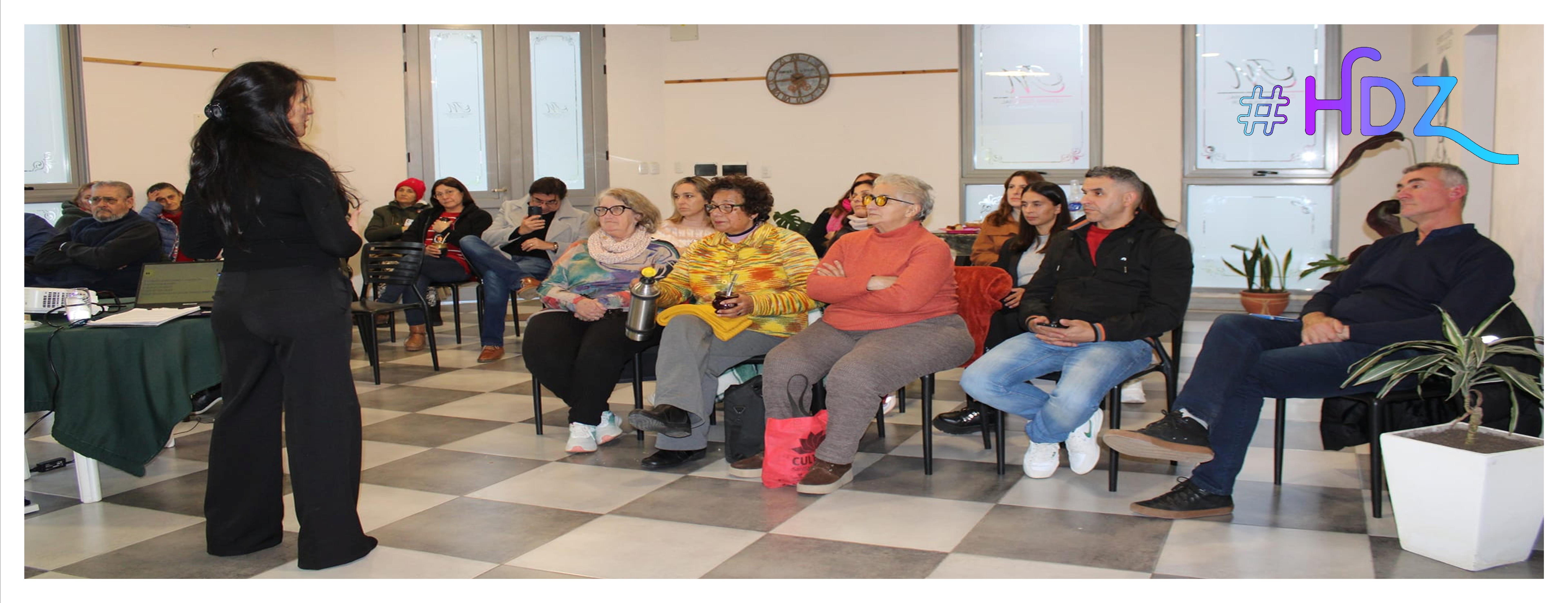 Charla Capacitacin Sobre Envejecimiento Activo Organizada por el rea de Adultos Mayores